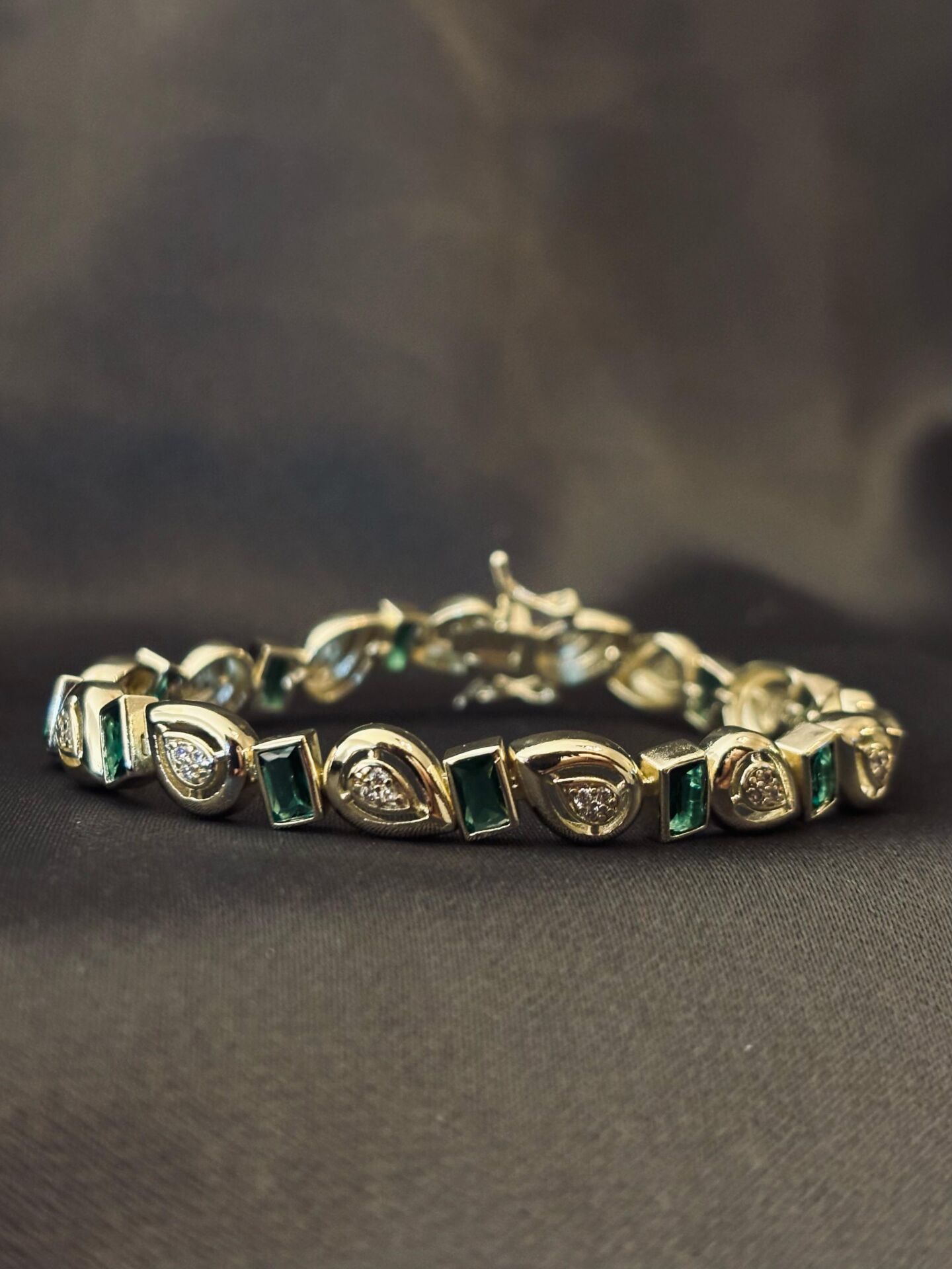 Green Elegance Bileklik