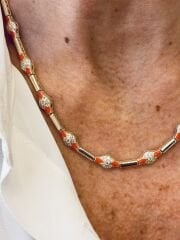 Chic in Orange Kolye