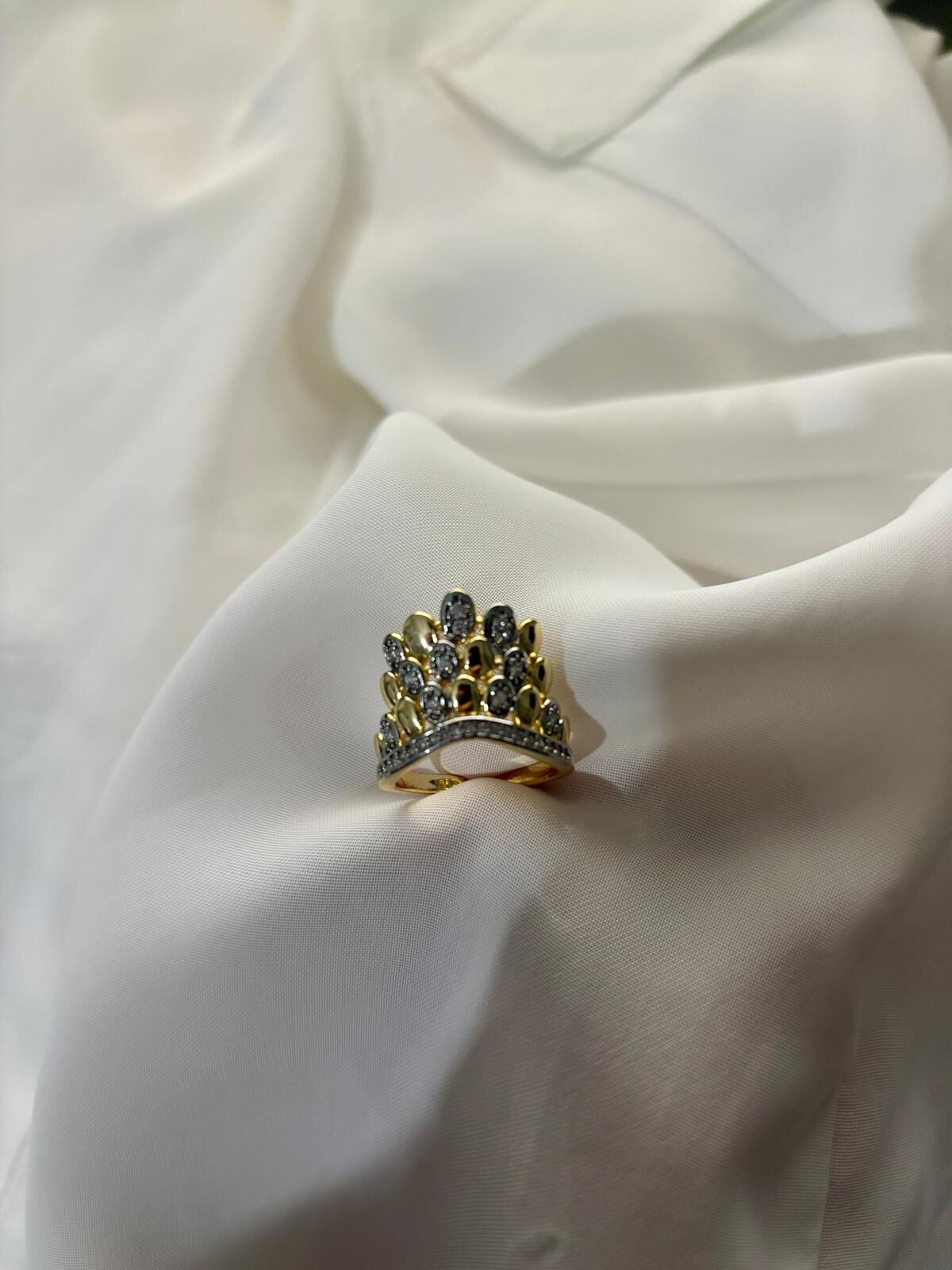 Goccia di Cristallo Yüzük