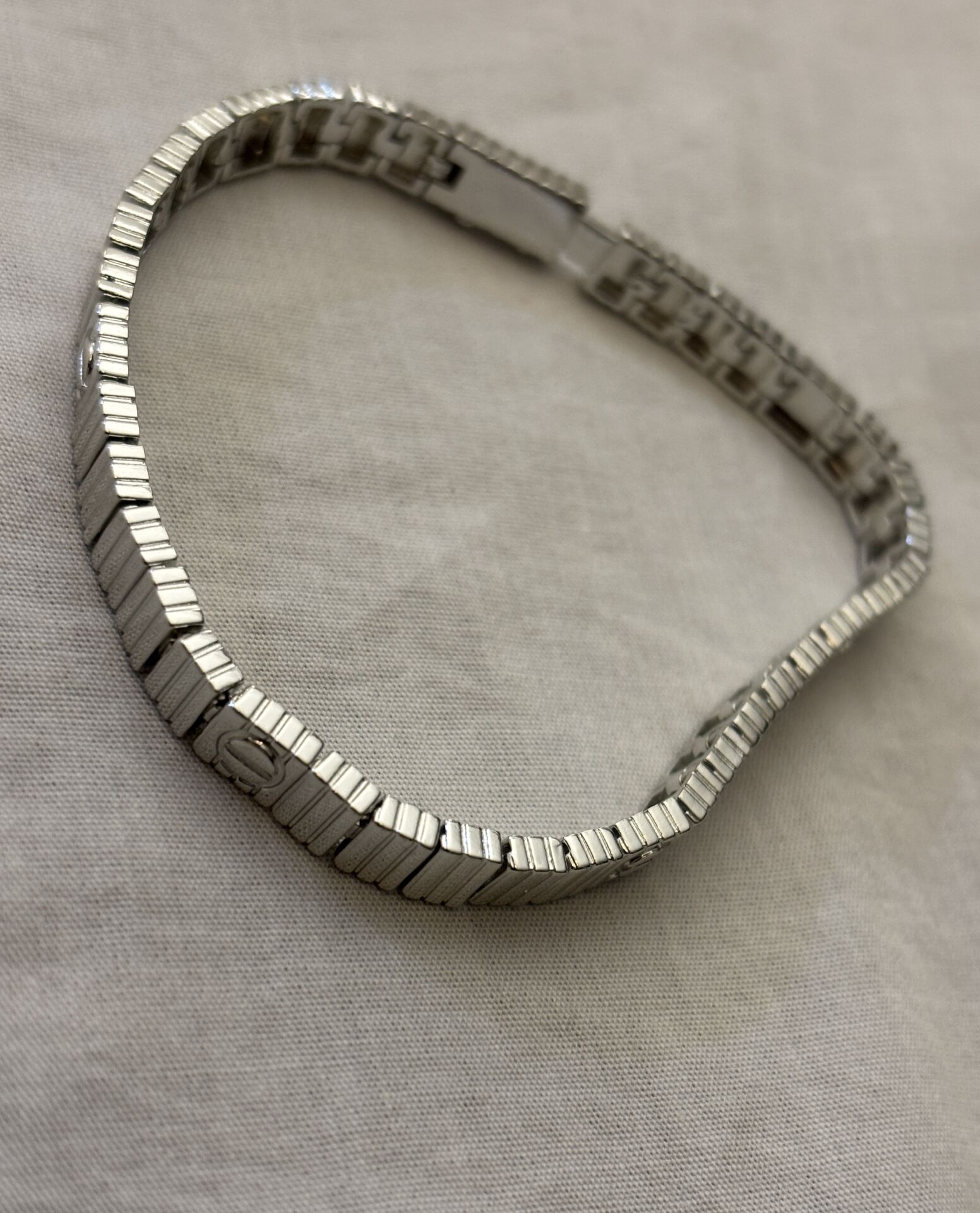 Marka Bileklik (Silver Renk)